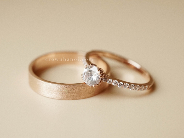 BAND RING - 4MM & CATHEDRAL SOLITAIRE PAVE RING