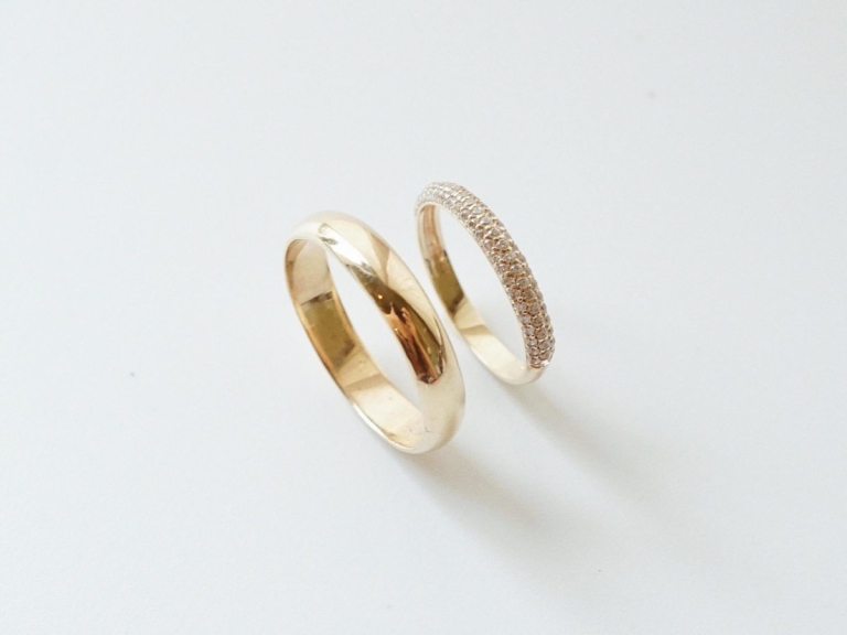 D-SHAPE BAND RING 4MM & SPARKLE PAVE RING