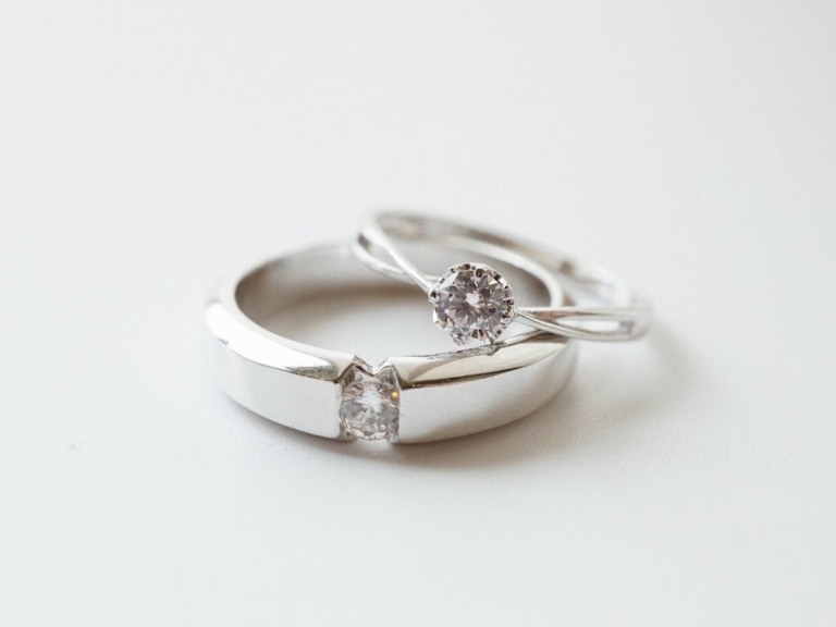 EDGE BAND RING - 4.5mm & TWIST SOLITAIRE RING