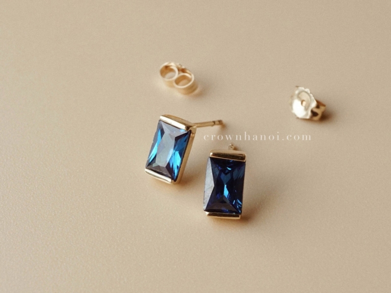 BOLD RECTANGLE STONE EARRINGS