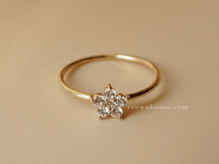 FLOWER PAVE RING