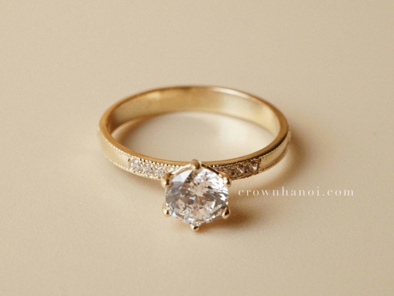 6 PRONG SOLITAIRE VINTAGE RING