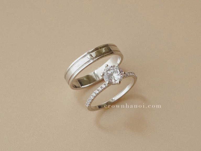 6 PRONG SOLITAIRE PAVE RING & BORDER RING