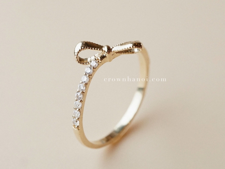 RIBBON PAVE RING