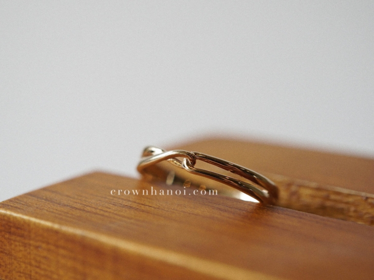 KNOT BORDER RING