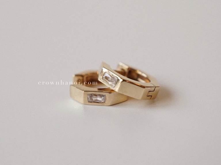 GEOMETRIC FACET HOOP EARRINGS