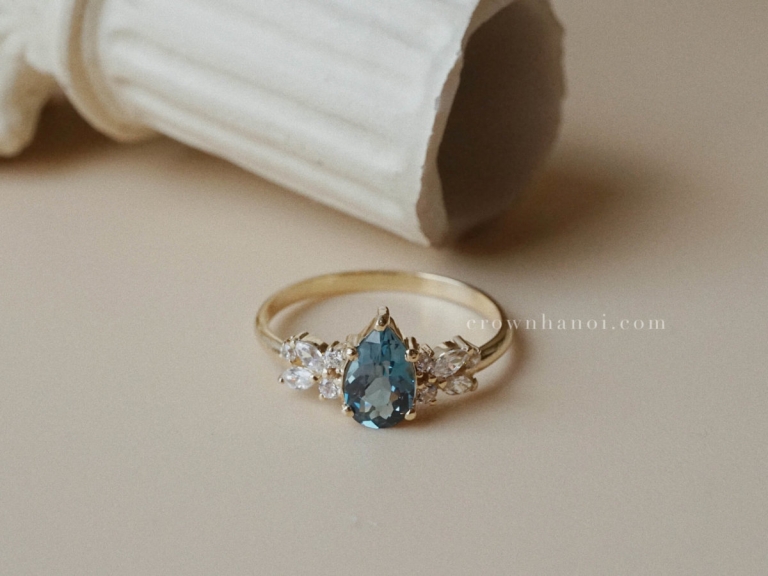 TOPAZ PEAR RING