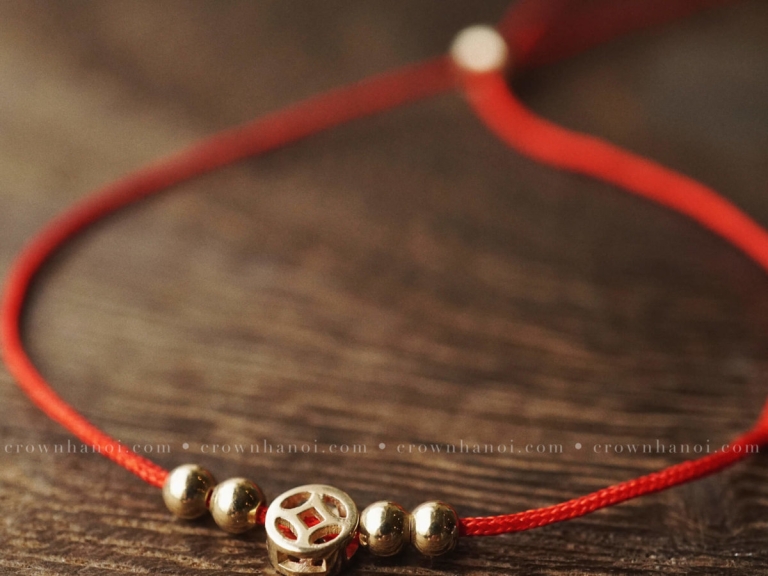 LUCKY COIN STRING - 01