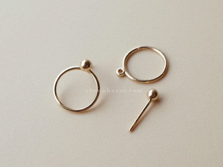 DOTTIE CIRCLE EAR JACKETS