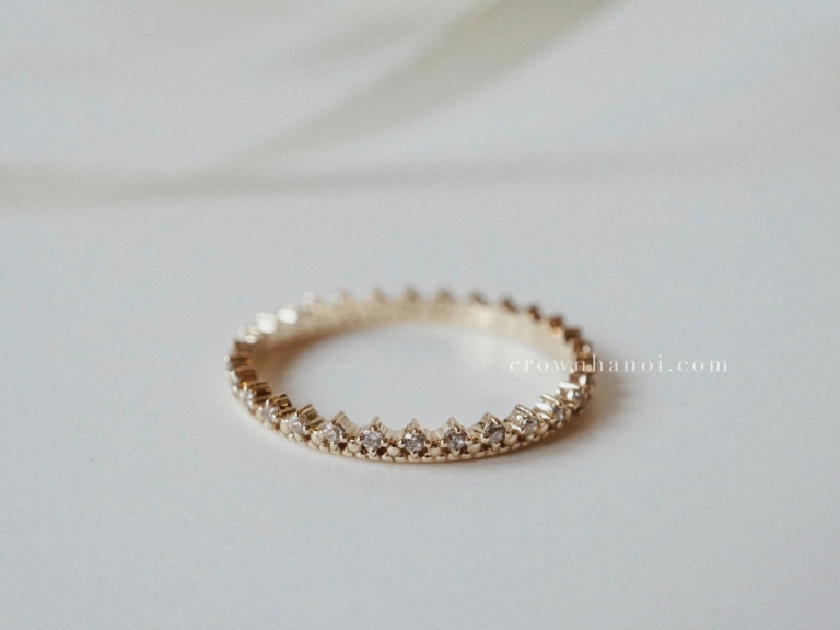 PETITE CROWN ETERNITY RING