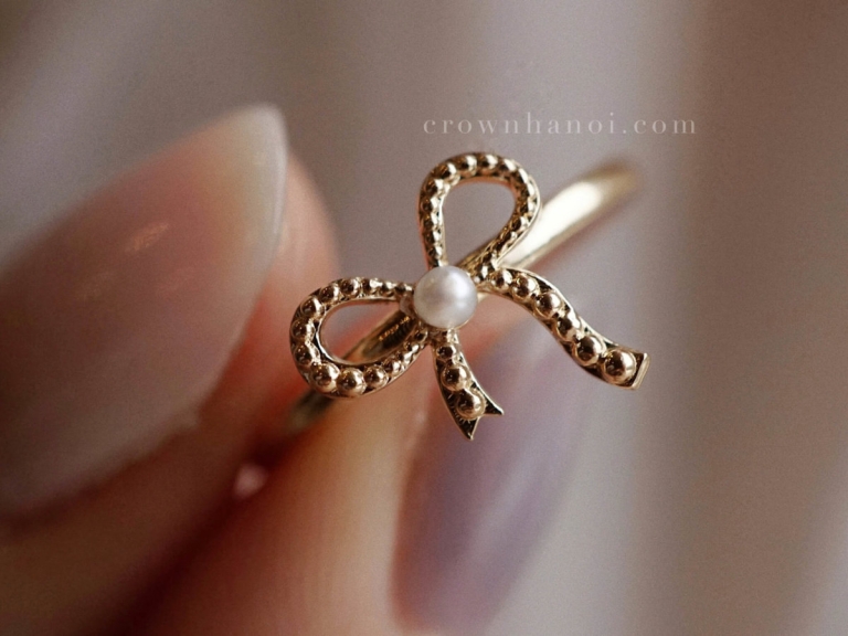 RIBBON PEARL RING
