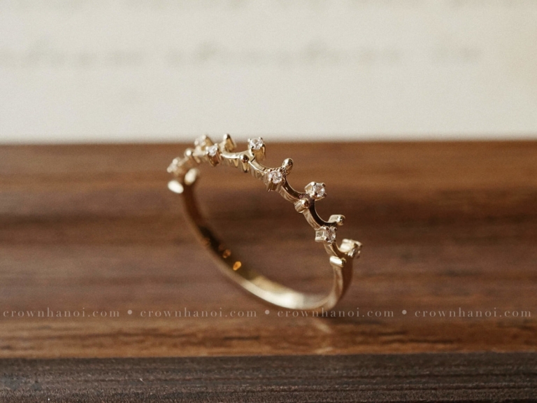 CROWN ALTERNATE RING