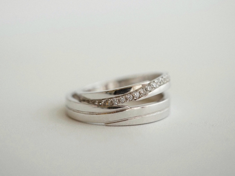 DIAGONAL WEDDING RINGS (PLATINUM)