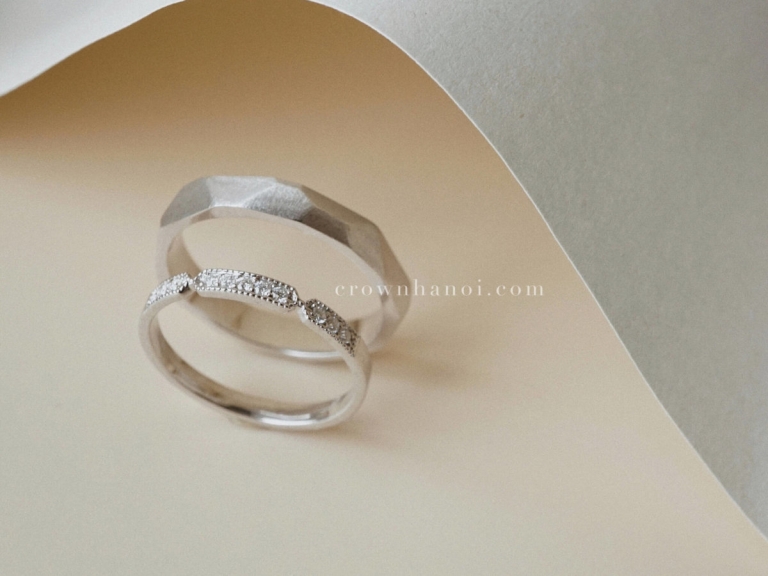 FACET BAND RING - 3.5MM & FRENCH PAVE RING (PLATINUM)