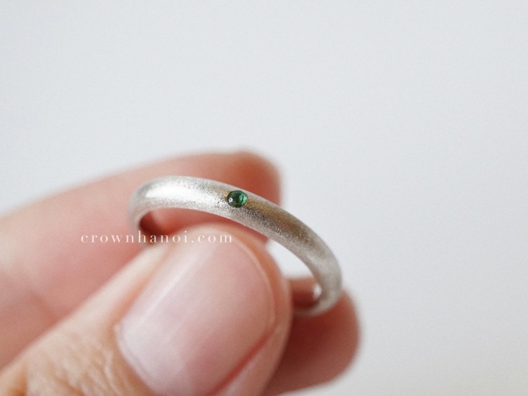 UNO EMERALD RING