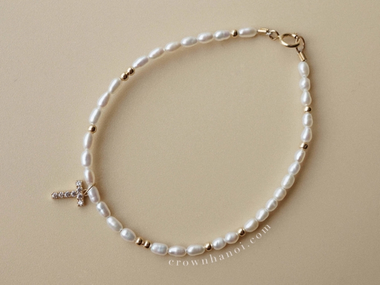 PAVE LETTER - BEADED RICE SHAPE PEARL BRACELET