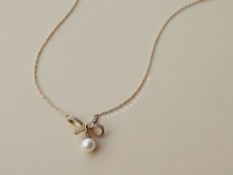 RIBBON DROP PEARL NECKLACE
