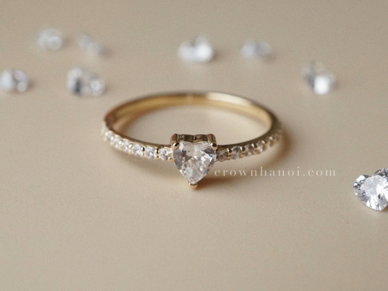 HEART STONE SOLITAIRE PAVE RING