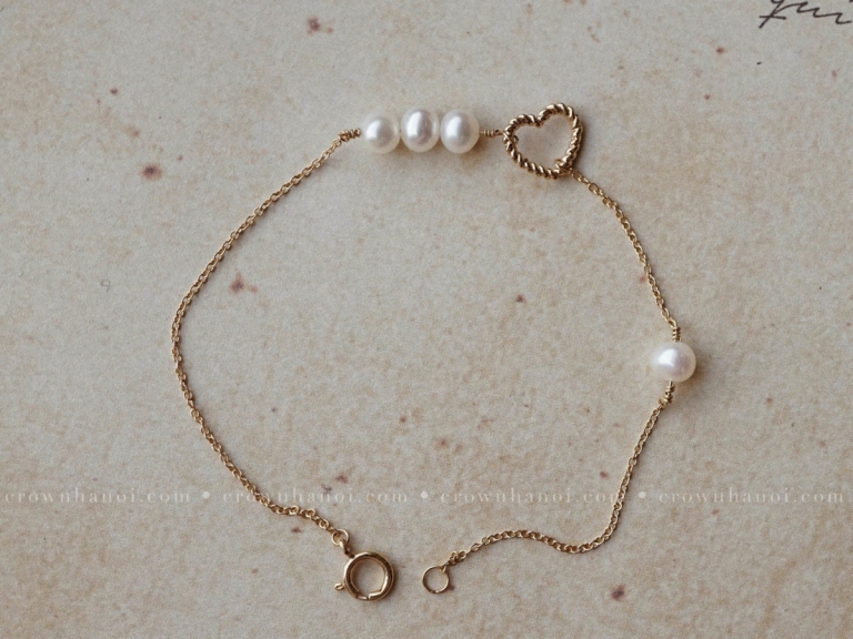 TWIST HEART - PEARL BRACELET