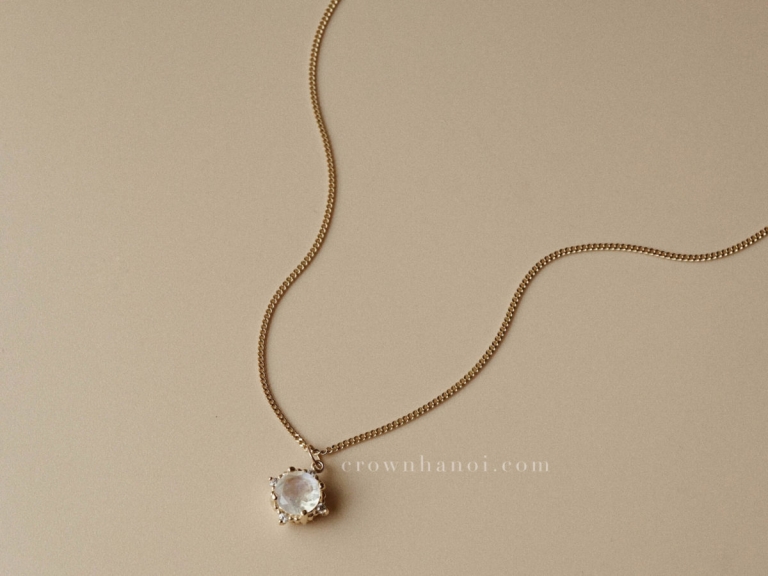 RAINBOW MOONSTONE CURB NECKLACE