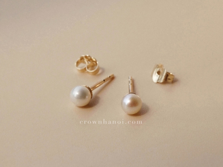 FRESHWATER PEARL EARRINGS - 4MM