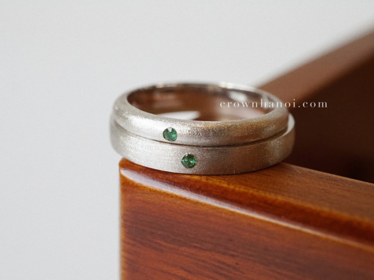 EMERALD BAND RING & EMERALD UNO RING