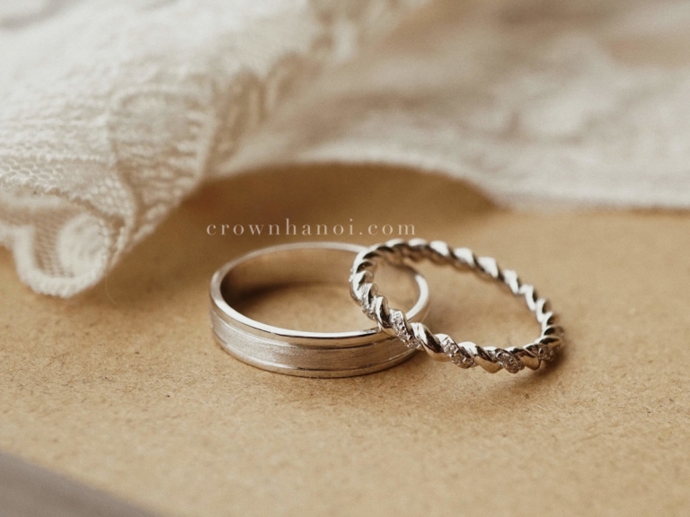 BORDER RING 4MM & PAVE ROPE ETERNITY RING