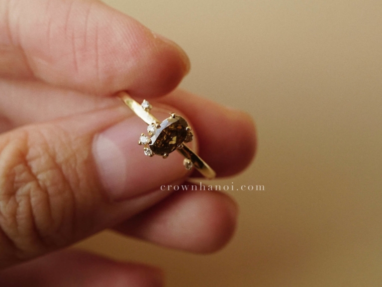 OVAL CHAMPAGNE DIAMOND CLUSTER RING