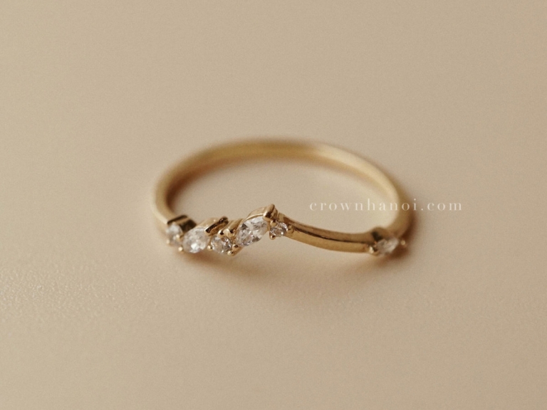 DREAMY ARCH RING