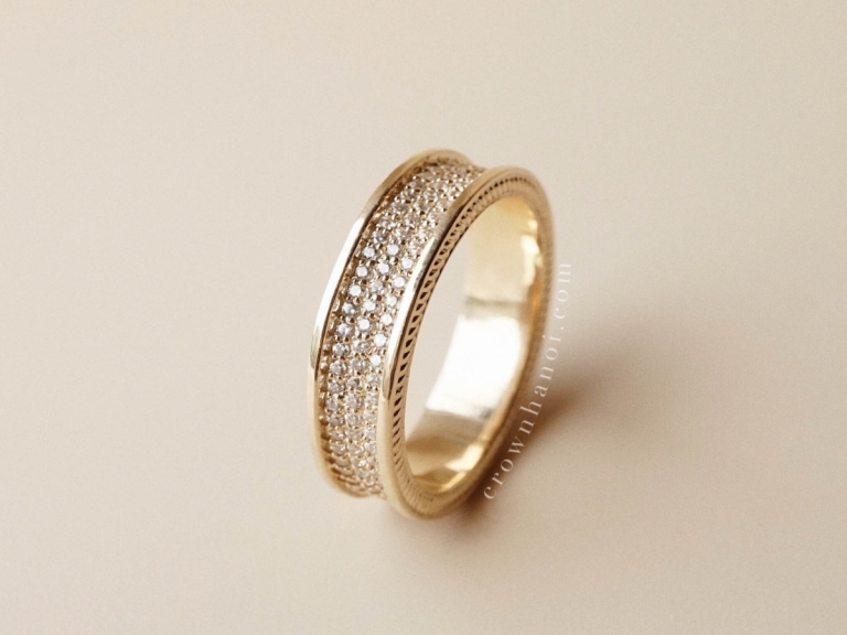 THREE ROW PAVE MAN BAND RING