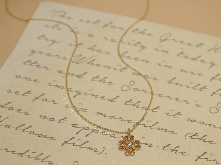 HEART CLOVER LEAF NECKLACE