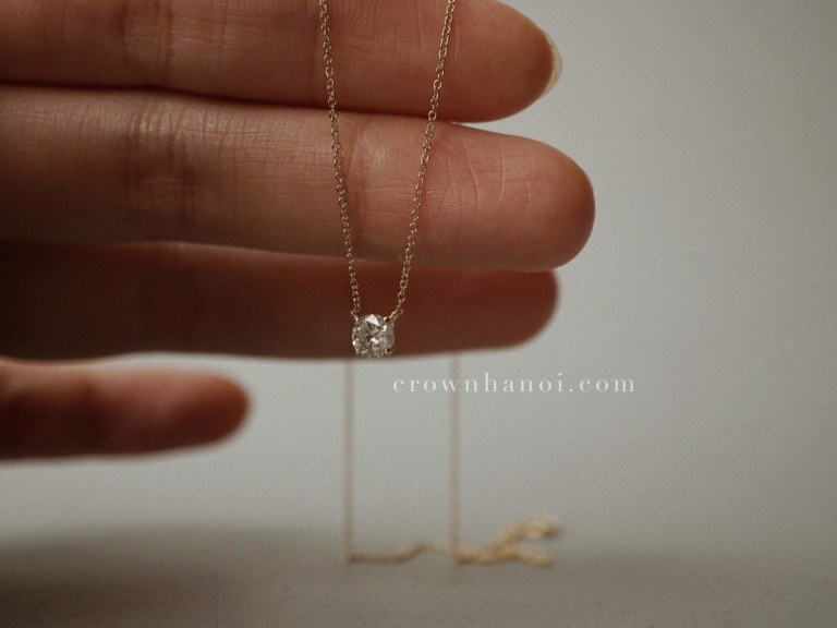 GREY DIAMOND SOLITAIRE NECKLACE