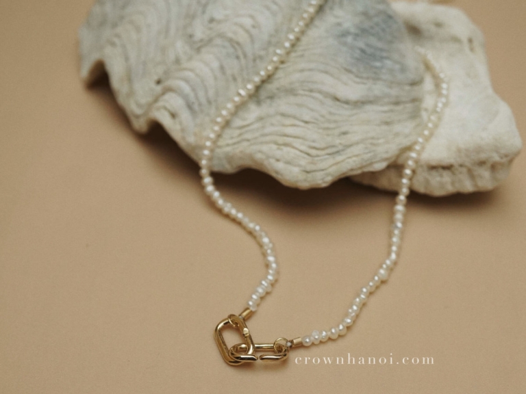 DOUBLE RECTANGLE CLASP - BABY PEARL CHOKER