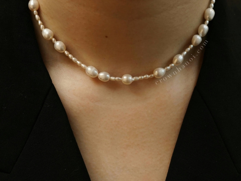 PEARL COLLAGE NECKLACE