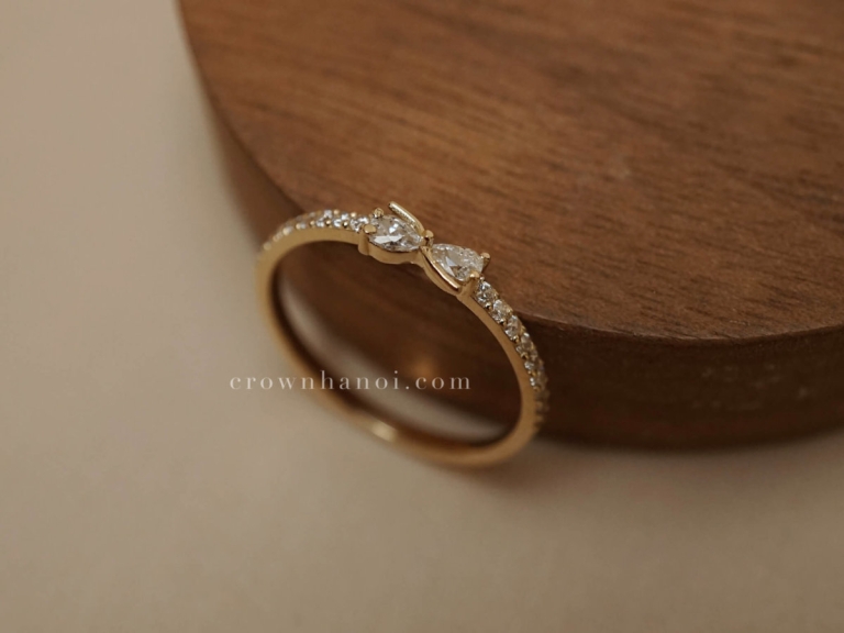BOW TULIP PAVE RING