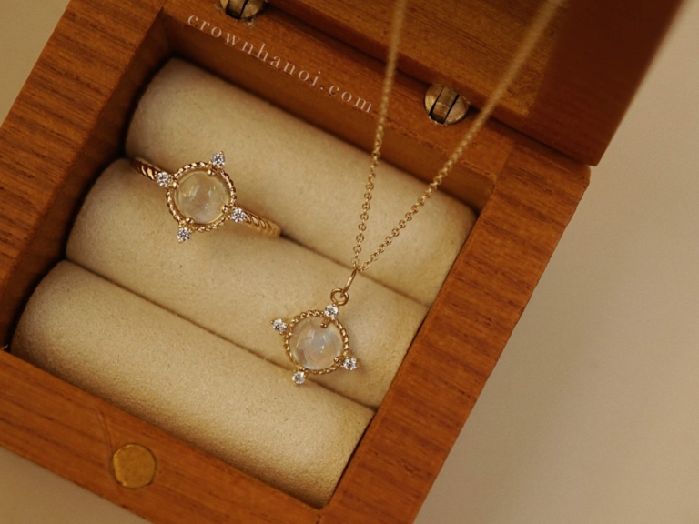 MOONSTONE COMPASS