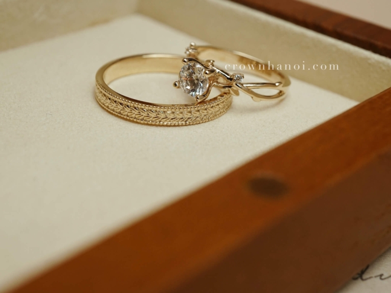 LAUREL BAND RING & TWIG BUDS SOLITAIRE RING