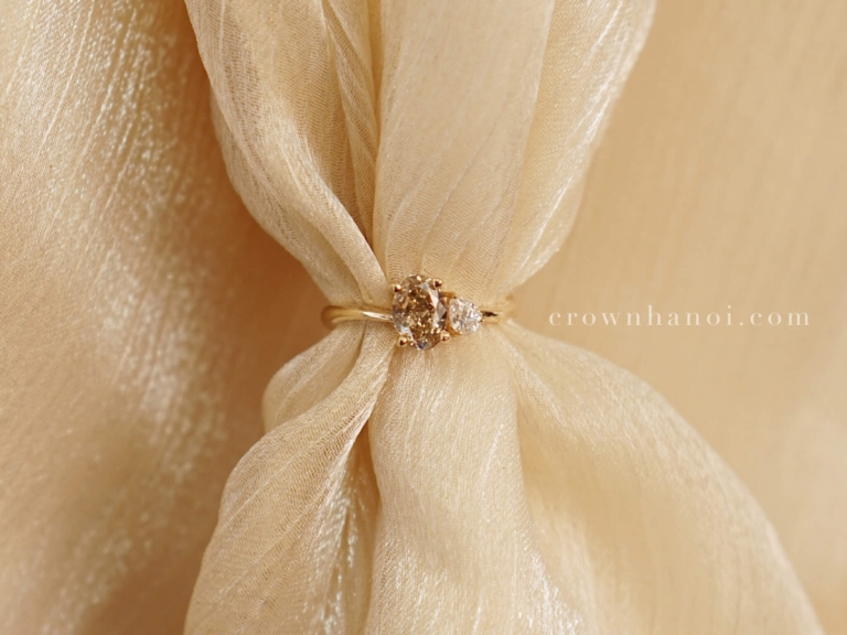 OVAL CHAMPAGNE WAVE RING