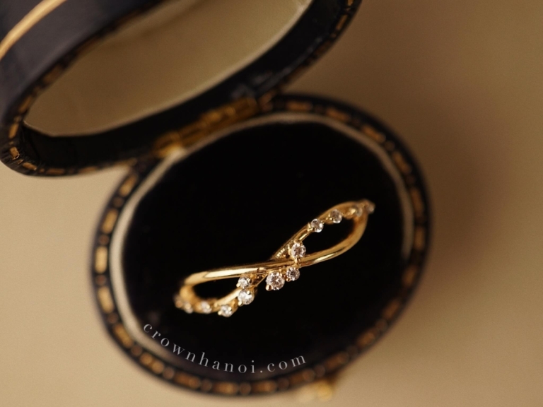 INTERTWIG RING
