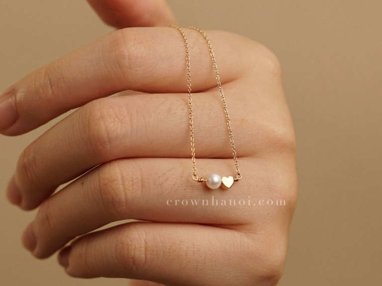 TINY HEART HOLLOW & PEARL NECKLACE