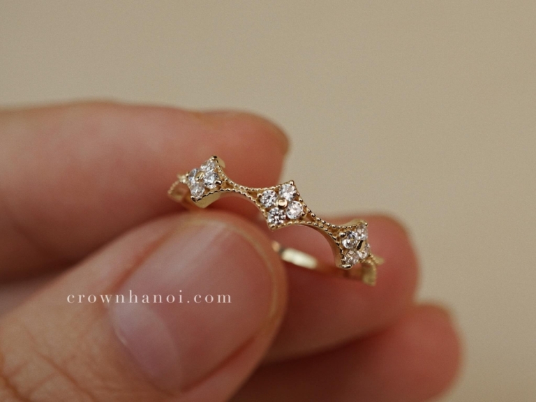 TRIPLE CLOVER LEAF RING