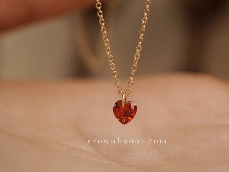 DAINTY HEART STONE NECKLACE