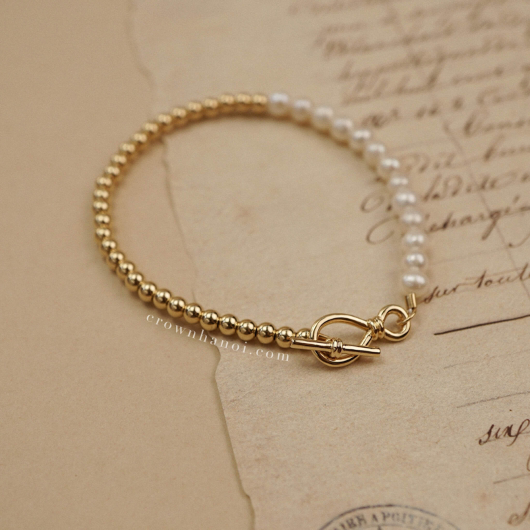 KNOTTED PEARL BEADED BRACELET