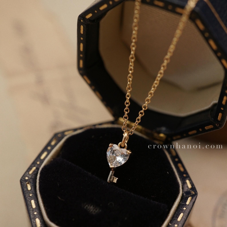 KEY HEART STONE NECKLACE