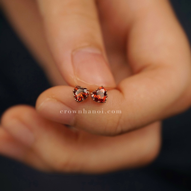 RETRO HEART EARRINGS