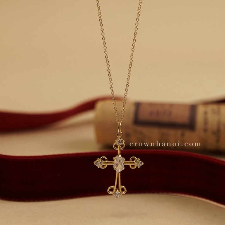 OVAL CROSS NECKLACE