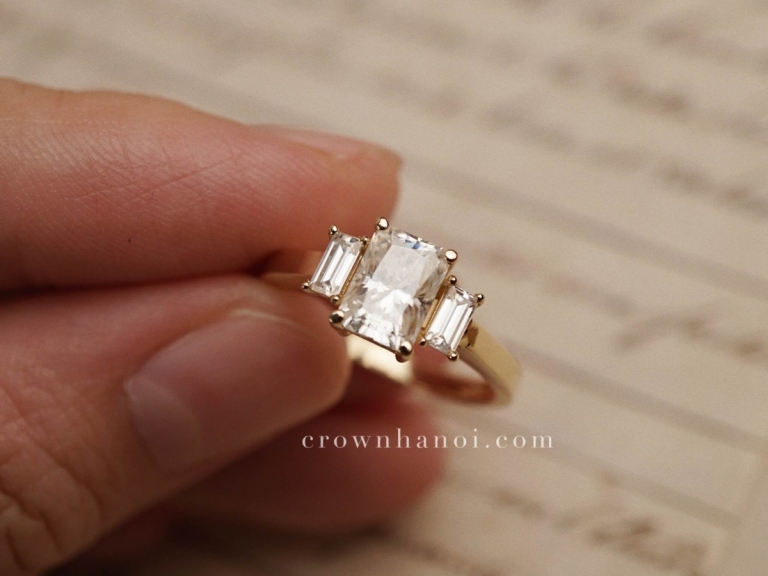THREE STONE RECTANGLE SOLITAIRE RING