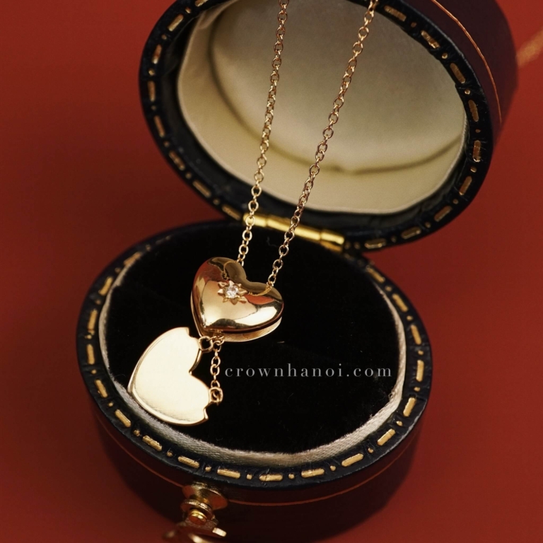 INTERLOCKING HEART NECKLACE