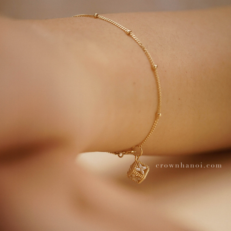 CLOVER CUBE SATELLITE BRACELET