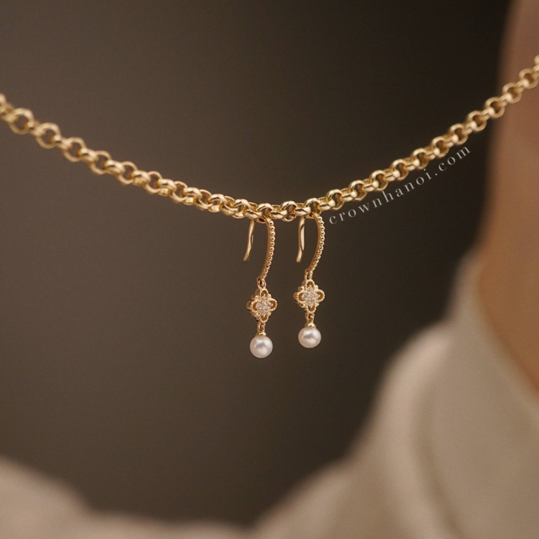 PEARL PETITE CLOVER EARRINGS